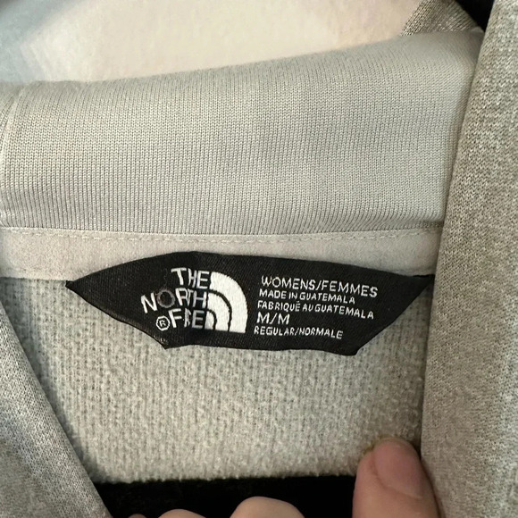 The North Face Women’s Light Gray Hooded Sweatshirt Size M Regular GUC - Picture 5 of 9